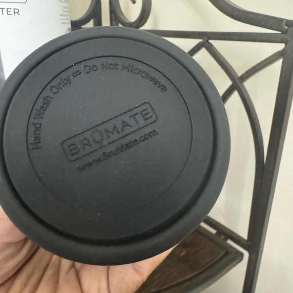 NWT BruMate Black Camo Winesulator - Picture 2 of 3